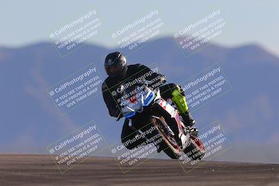 media/Nov-06-2023-Moto Forza (Mon) [[ce023d0744]]/3-Intermediate Group/Session 5 (Turn 9)/